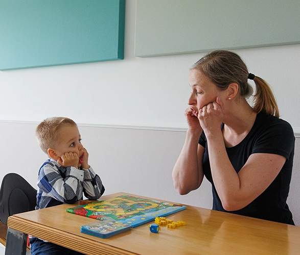 logopaedie-kinder-sprache-training-cooperando-lich-sprachentwicklung