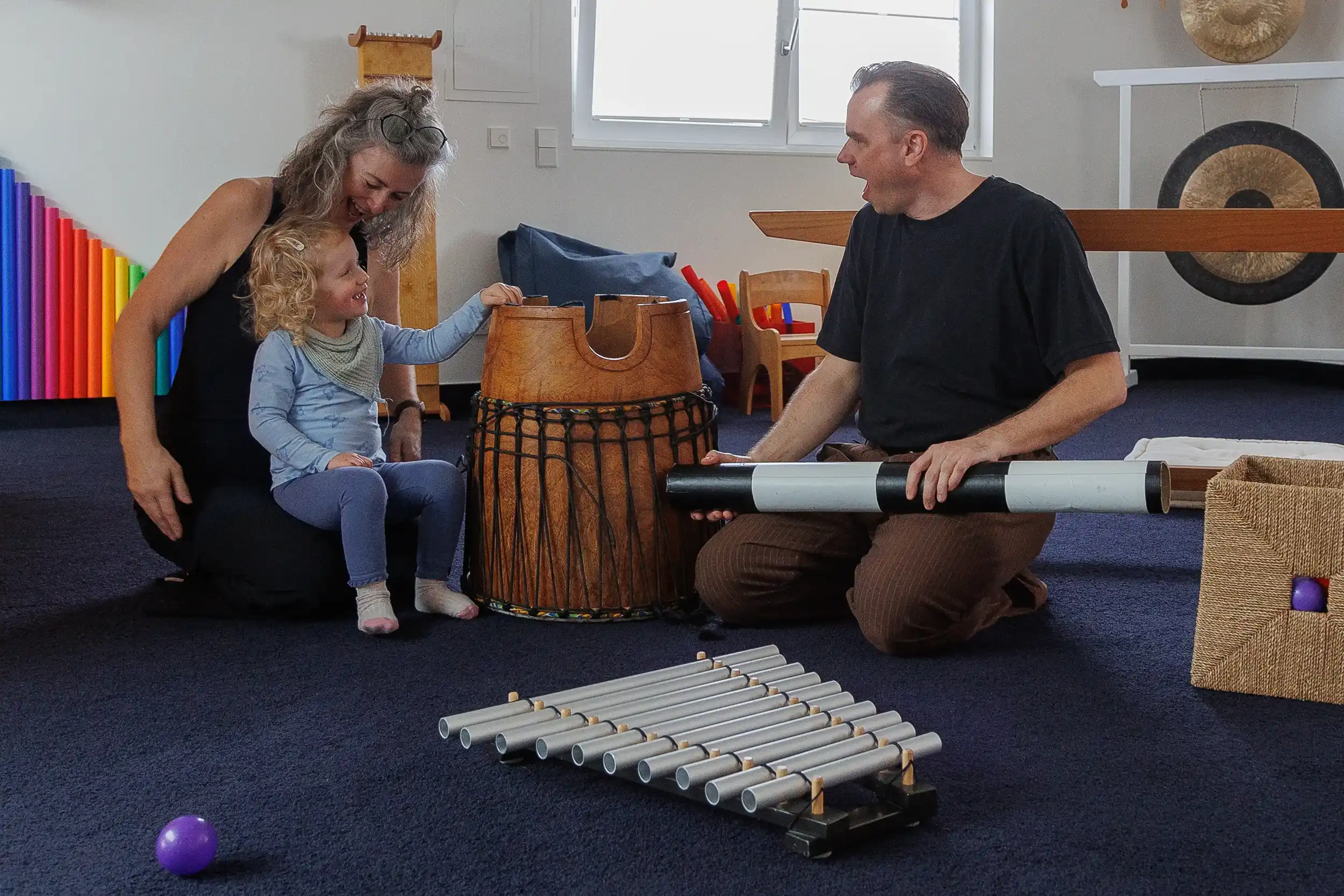 musiktherapie-methodik-behandlungsansatz-kinder-musik-kinder-sprachspiele