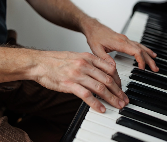 musiktherapie-metodik-behandlungsansatz-kinder-musik-theoretische-grundlage