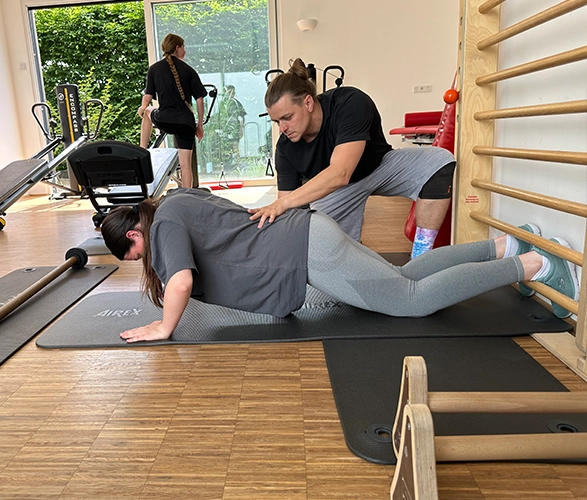 physiotherapie-jugendliche-motorik-training-cooperando-lich-sraten